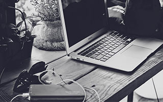 九游娱乐APP-勒沃库森防守失误，被对手反超一分差距，勒沃库森新帅