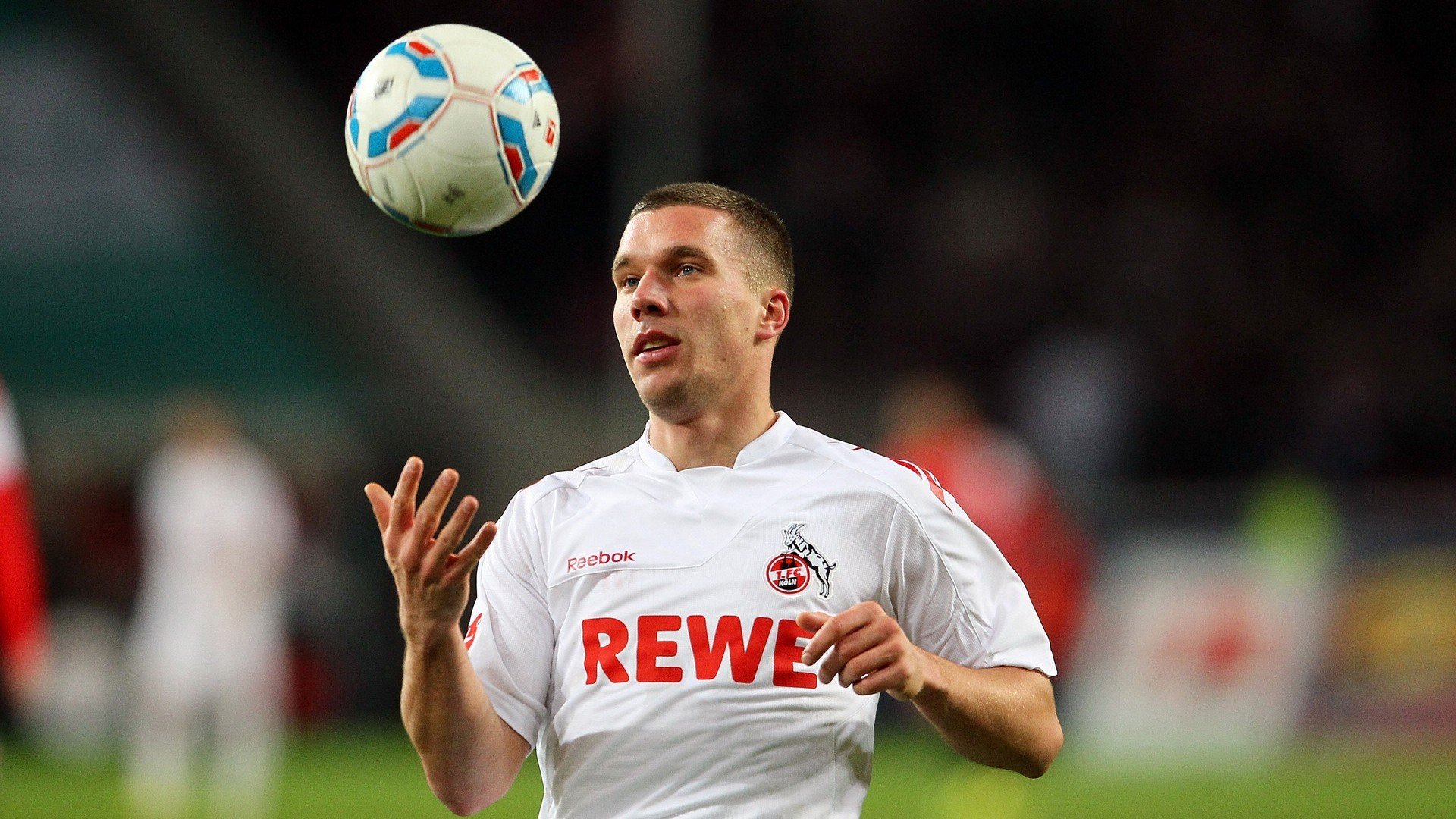 Jiu You-国足球迷观赛转型篮球加速体裁多元化趋势，国足赢球的三个方案