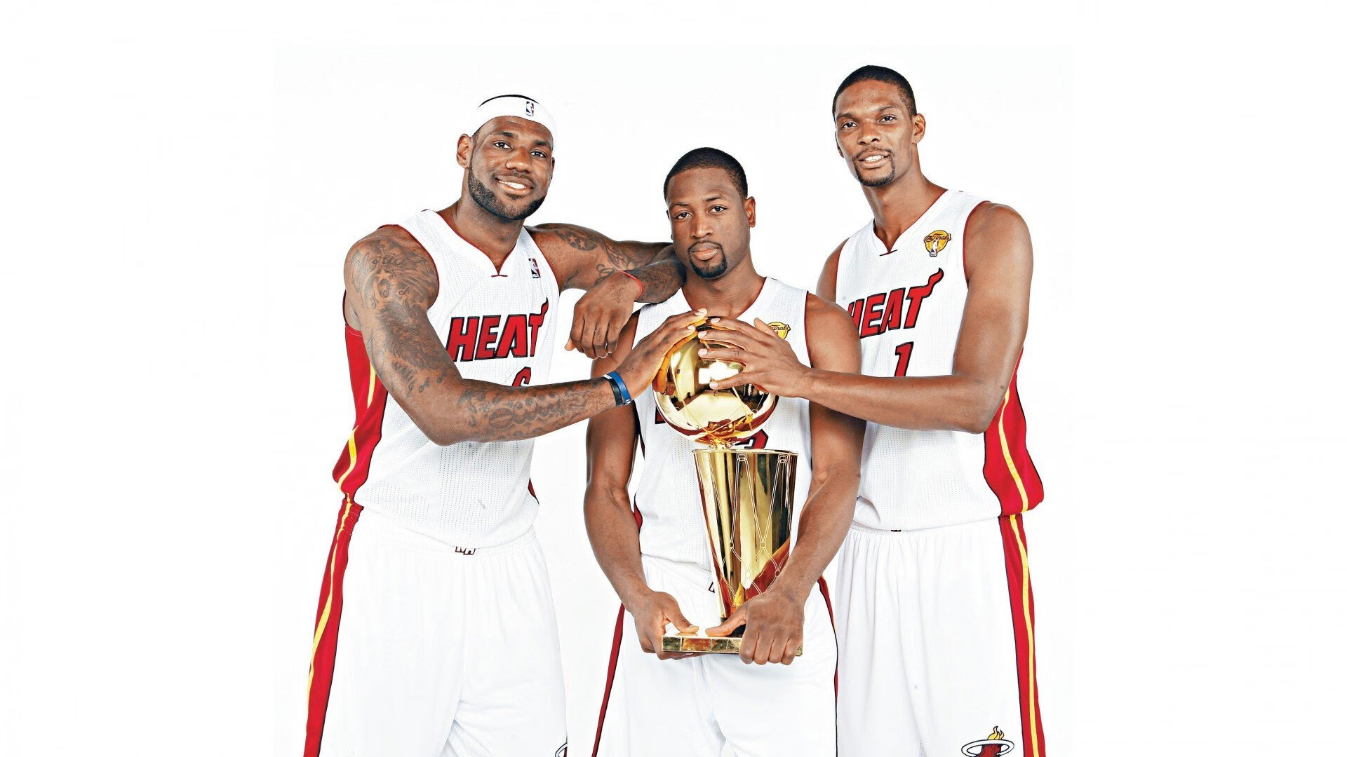 九游娱乐APP-詹姆斯迎来生涯第两千场比赛，詹姆斯生涯第二场比赛