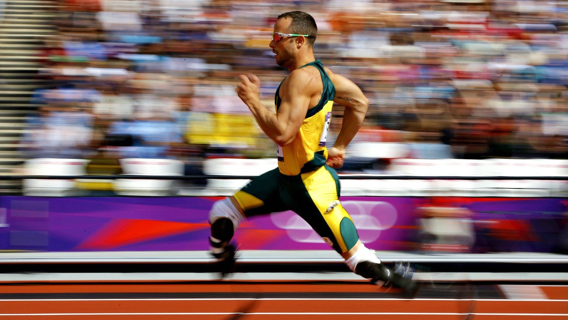 港口海上灯光水上漂流大赛,灯火璀璨中的极速漂流,水上灯光秀图片